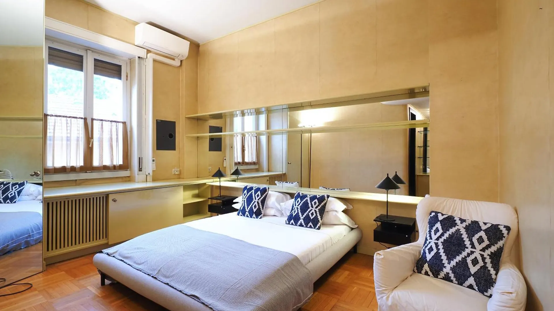 Homnest I S.Ambrogio Elegant Apt Mediolan Apartament