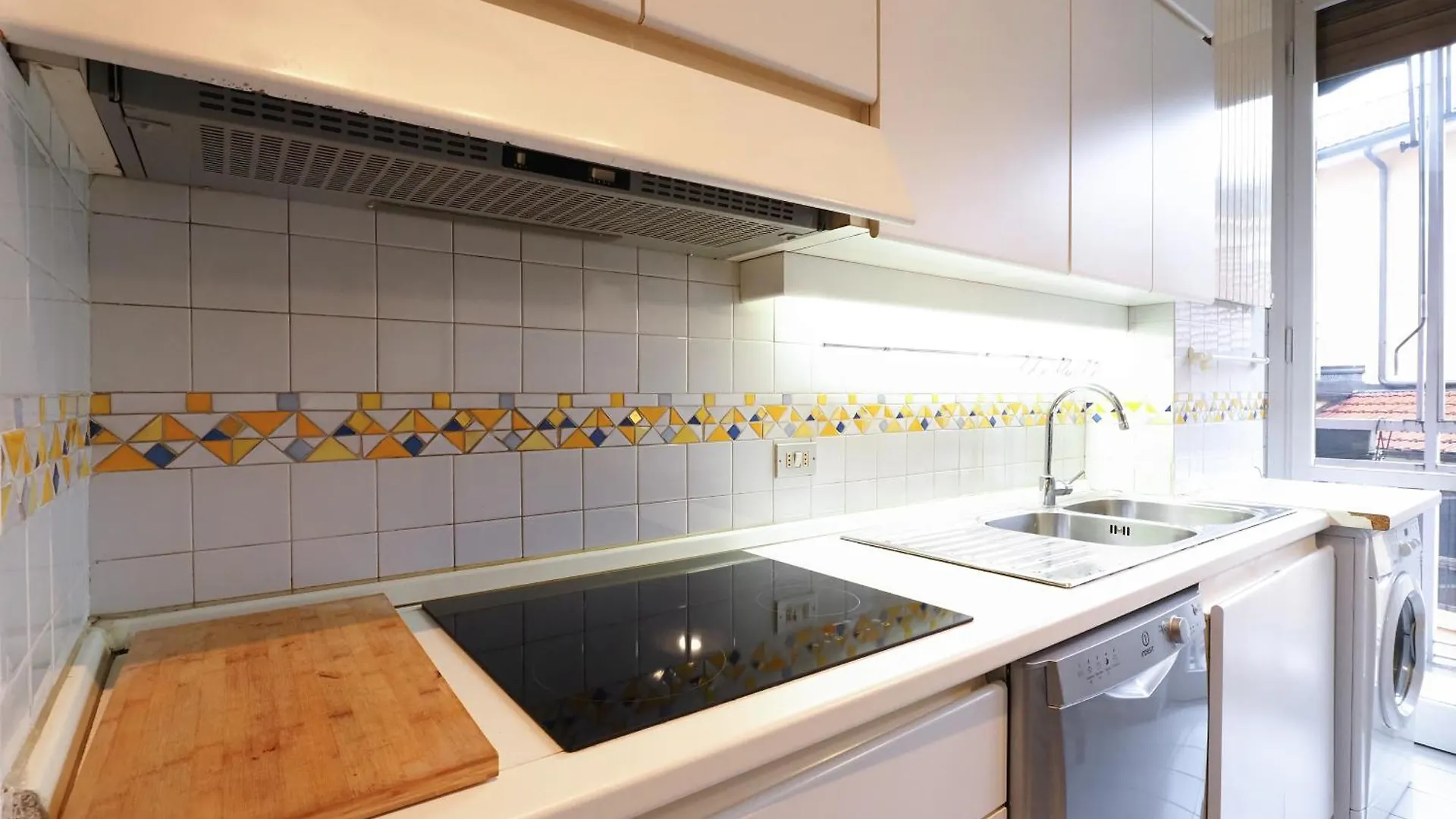 Apartament Homnest I S.Ambrogio Elegant Apt Mediolan